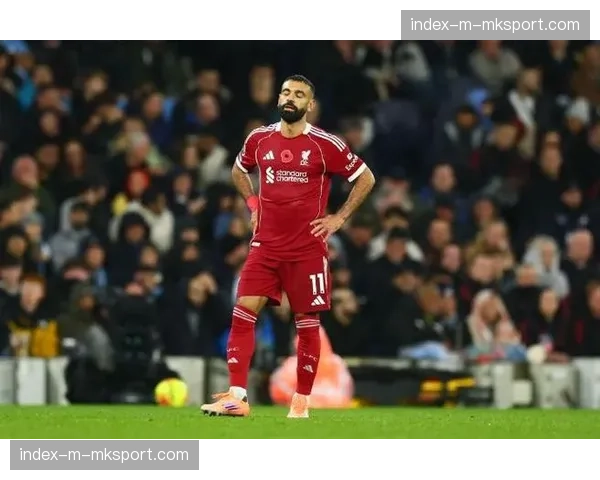 即时战报：萨拉赫接后场长传，单刀破门，利物浦打出经典反击