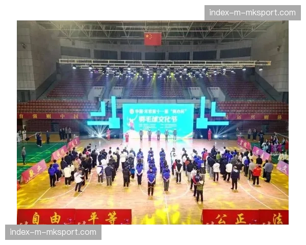 制作重心由场内扩展至场外 全景呈现赛事文化与氛围 制作重心由场内扩展至场外 全景呈现赛事文化与氛围