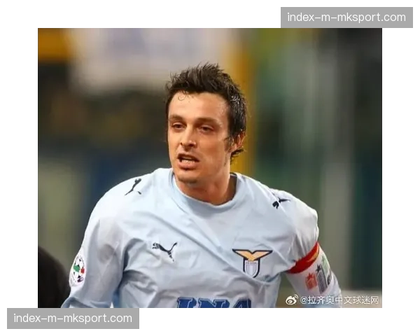 前意大利国脚宣布转型,将在一家意丙俱乐部开始教练课程 前意大利国脚宣布转型,将在一家意丙俱乐部开始教练课程