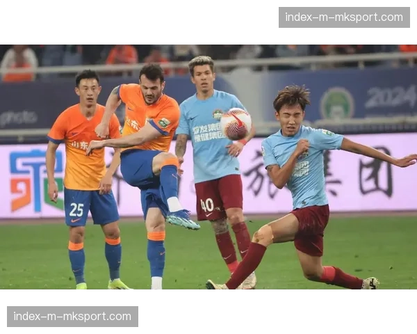 河南队0-1不敌山东泰山，克雷桑打入制胜一球